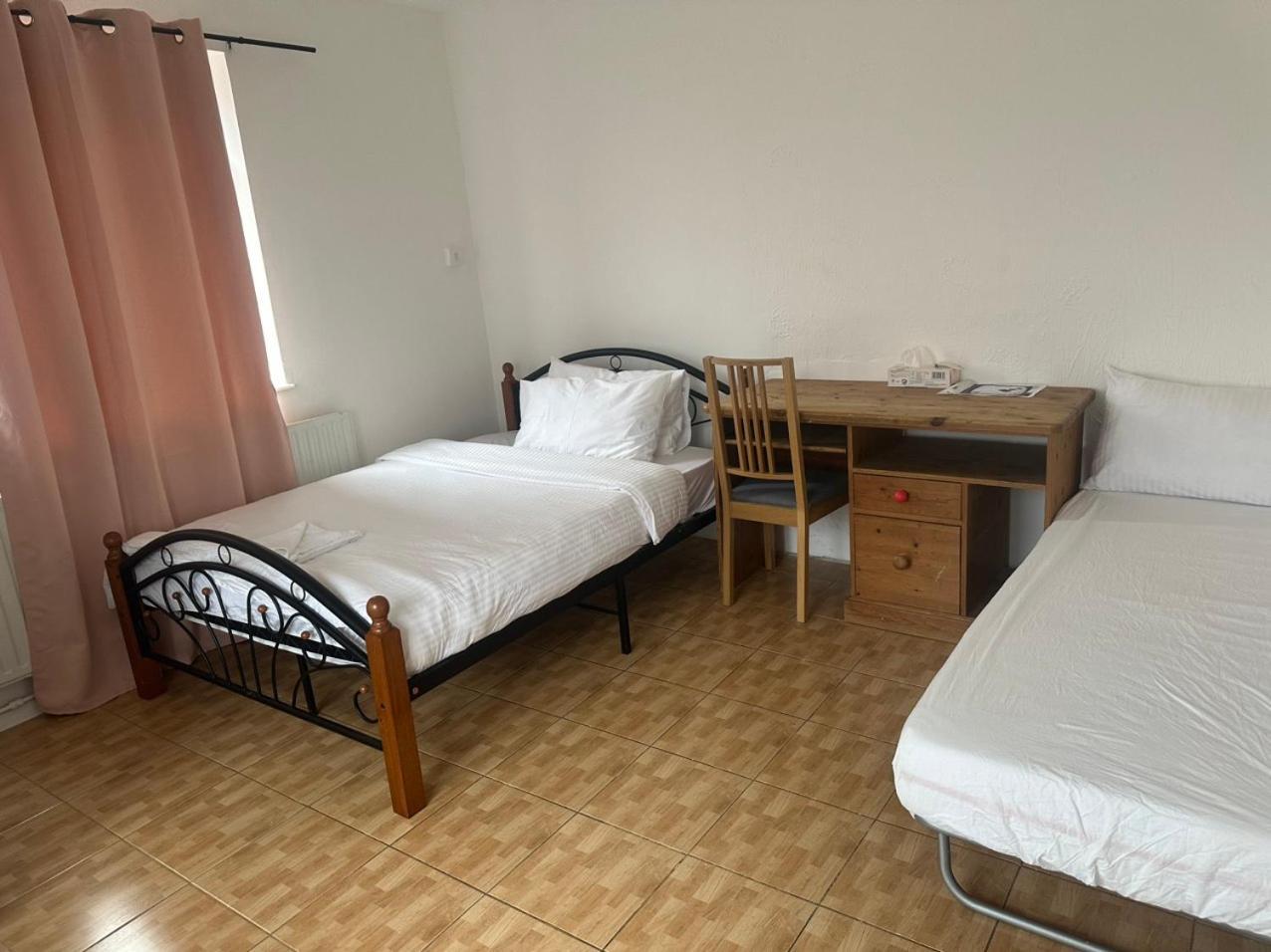 Tran Uk Homestay لندن المظهر الخارجي الصورة