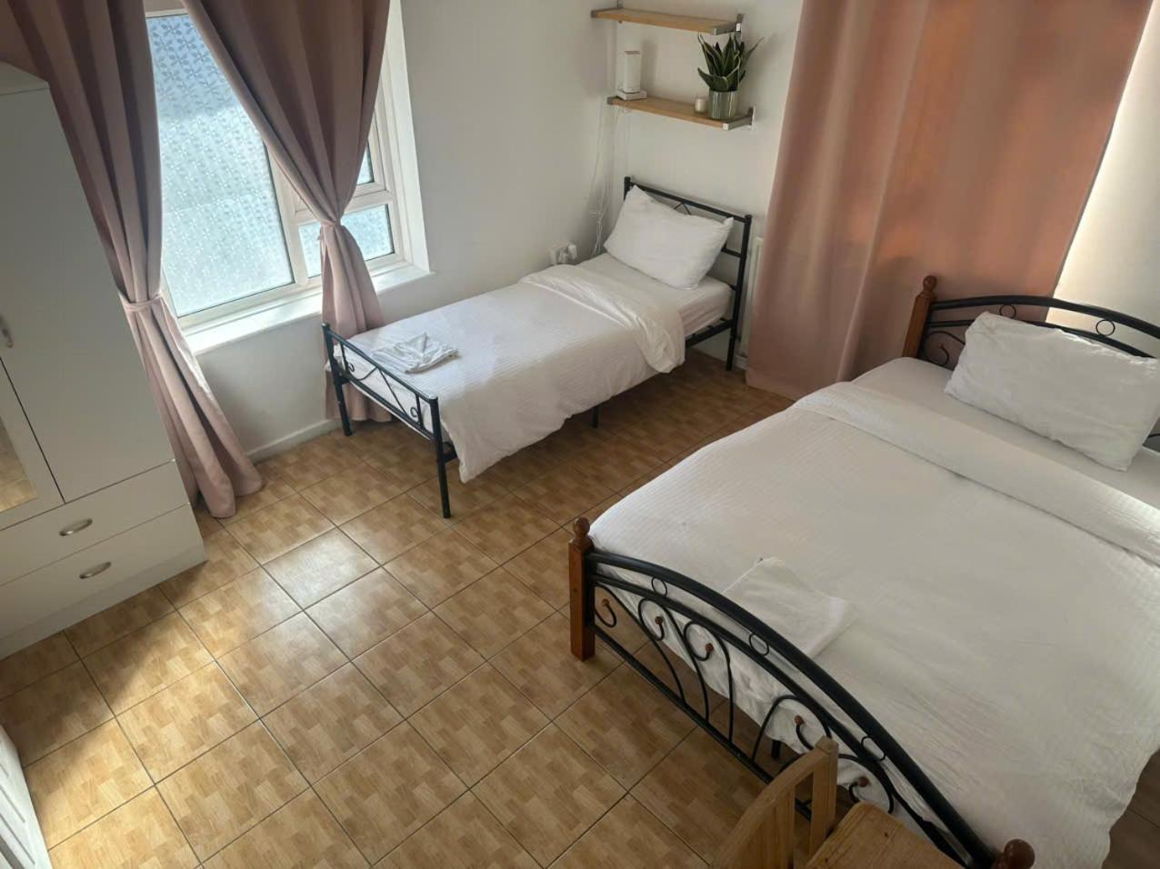 Tran Uk Homestay لندن المظهر الخارجي الصورة